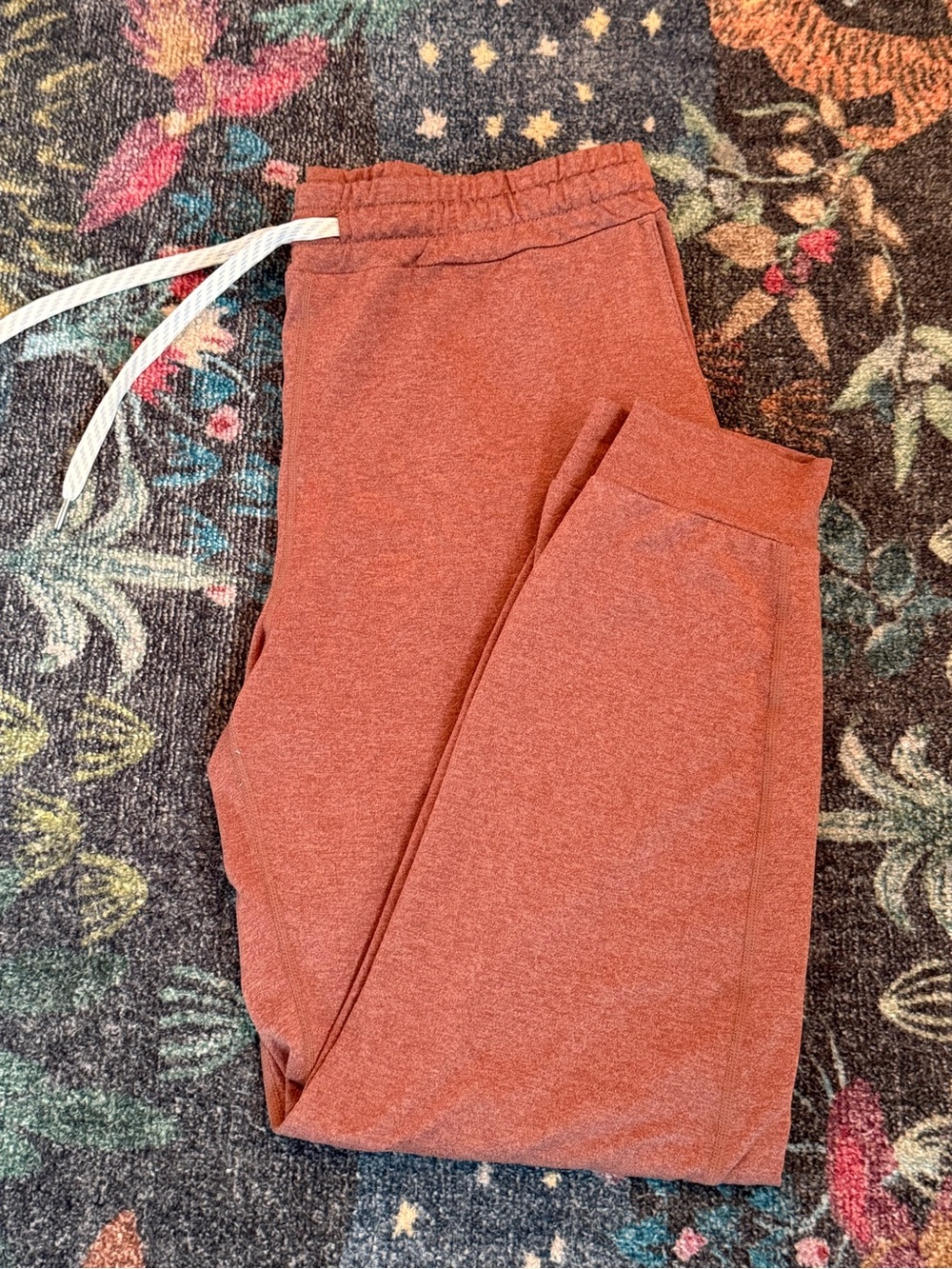 Vuori Preformance Joggers
